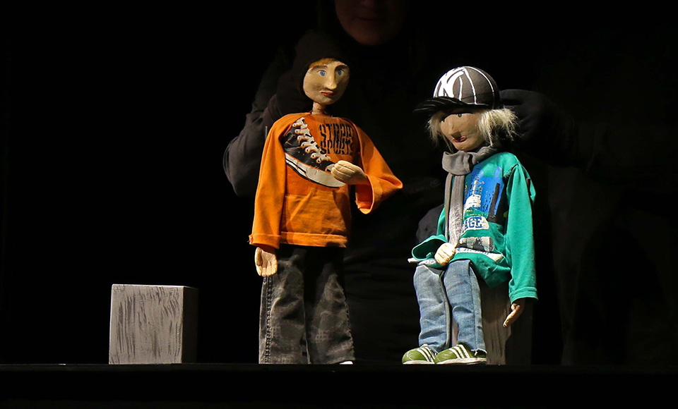 Theaterstück "Online"
