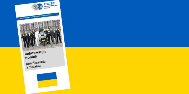 Symbolbild Flagge Ukraine mit Flyer für Geflüchtete