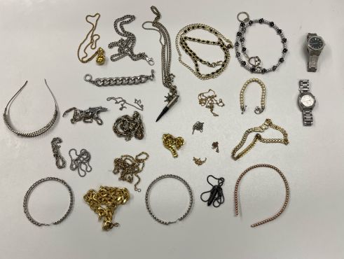 Gestohlener Modeschmuck
